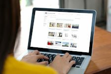 SMA Media Center: Search and download pictures of our products, plants, buildings and much more from the SMA cosmos.